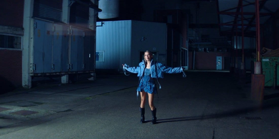 Still from Claude & Zoë Tauran — Je T’aime
