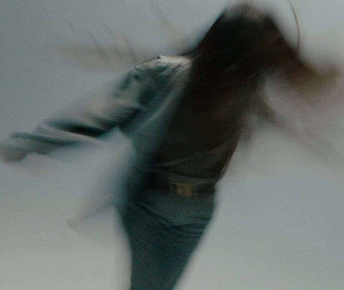 Still from Eefje de Visser — Beeld Hangt Stil