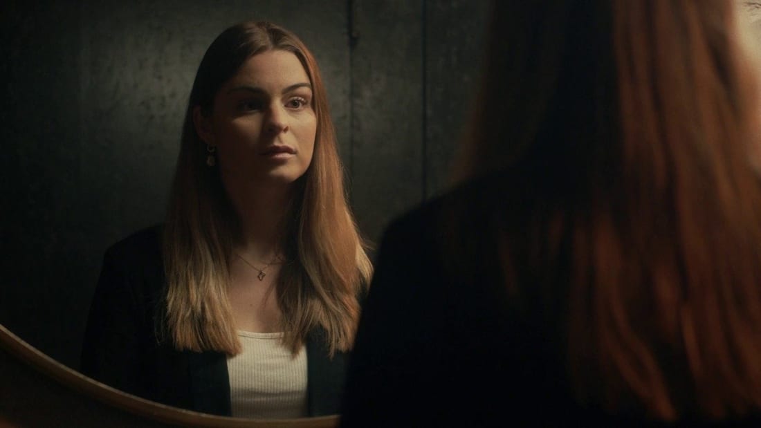 Frame from 113 — Ik Ben Er Nog