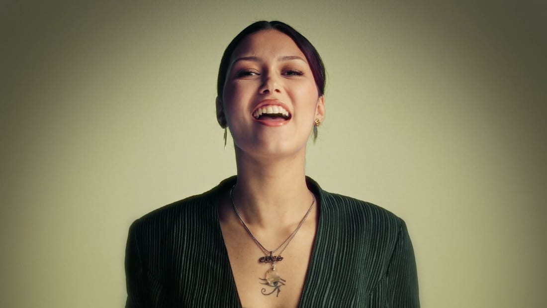 Still from Zoë Livay — Patronen